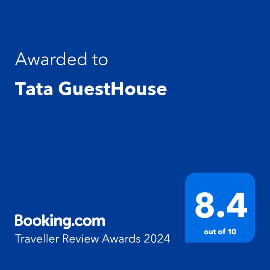 Tata Guesthouse Chiang Mai Exteriör bild