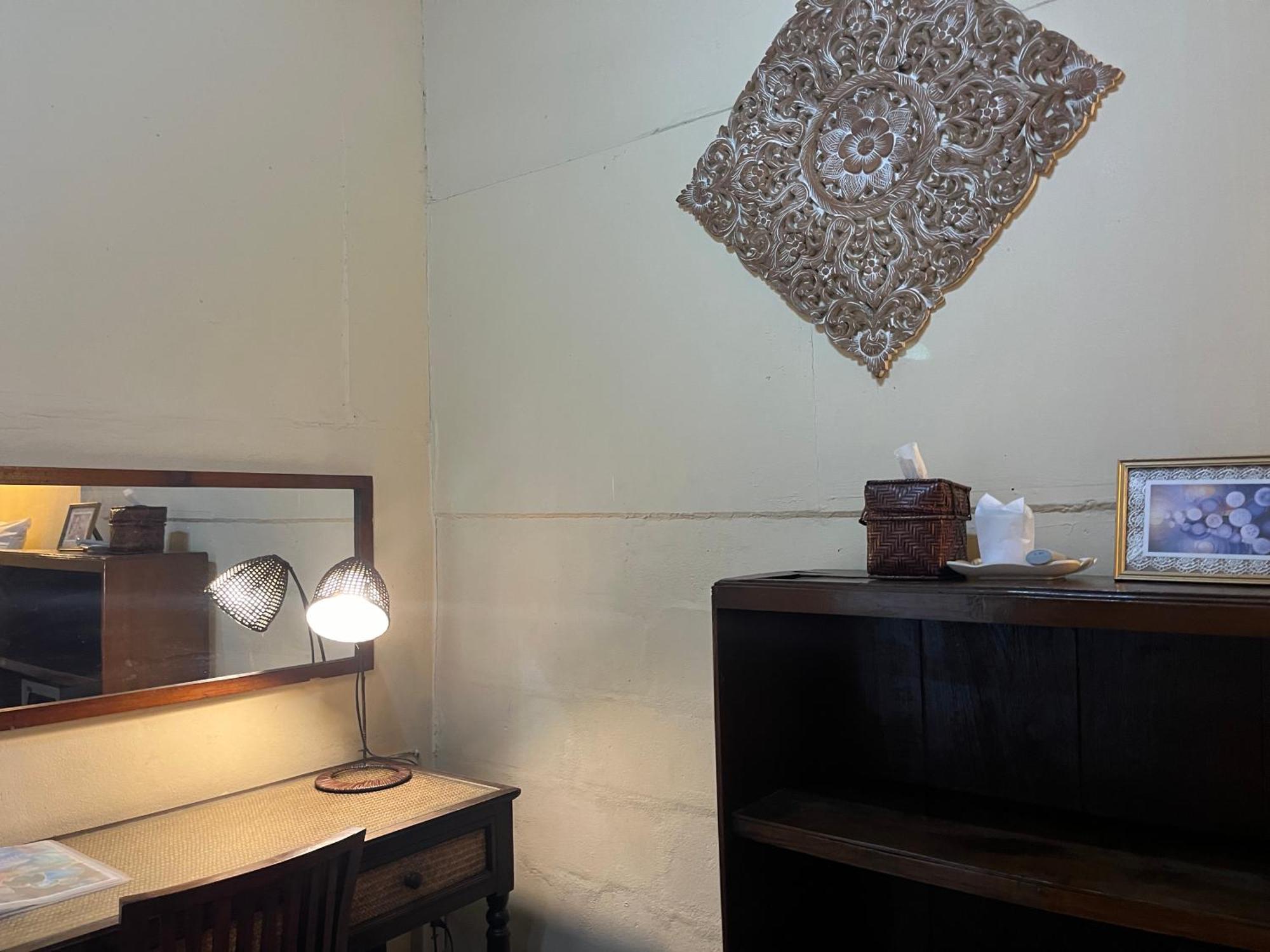 Tata Guesthouse Chiang Mai Exteriör bild